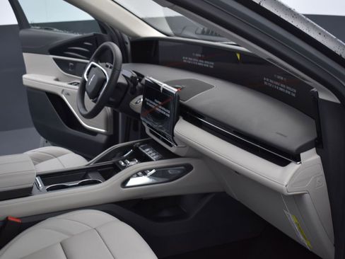 New 2026 Lincoln Nautilus Premier w/ Equipment Group 102A image 18