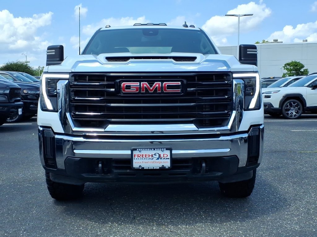 Used 2024 GMC Sierra 3500 Pro w/ Convenience Package AWD/4WD image 2
