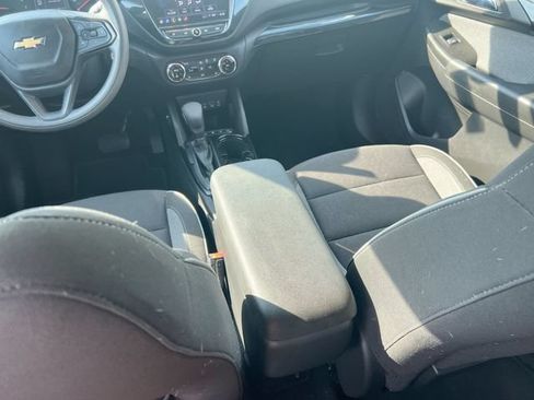 Used 2023 Chevrolet TrailBlazer LT w/ Convenience Package AWD/4WD image 23
