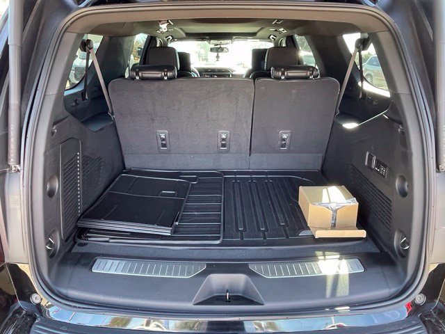 Used 2023 GMC Yukon XL Denali AWD/4WD image 7