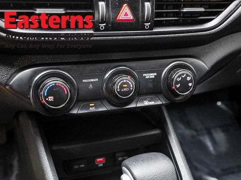 Used 2022 Kia Forte LXS image 20