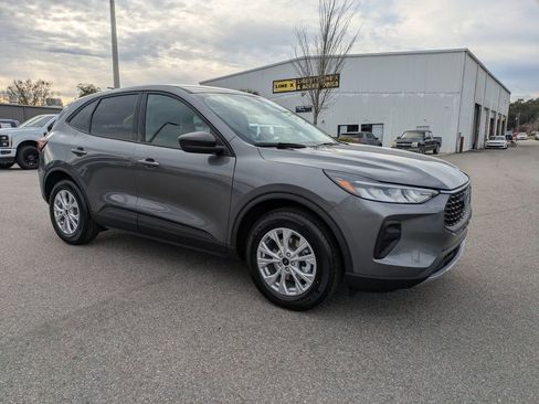 New 2026 Ford Escape Active image 2