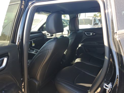 New 2026 Jeep Compass Limited image 7