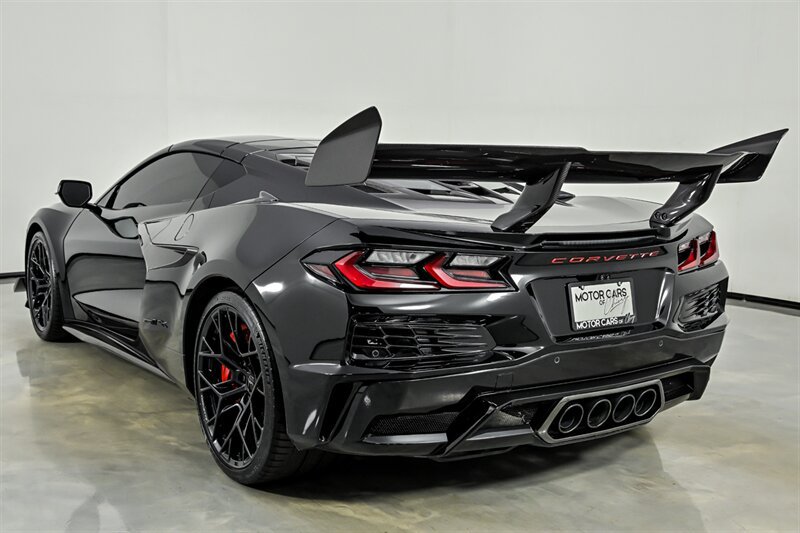 Used 2026 Chevrolet Corvette ZR1X AWD/4WD image 12
