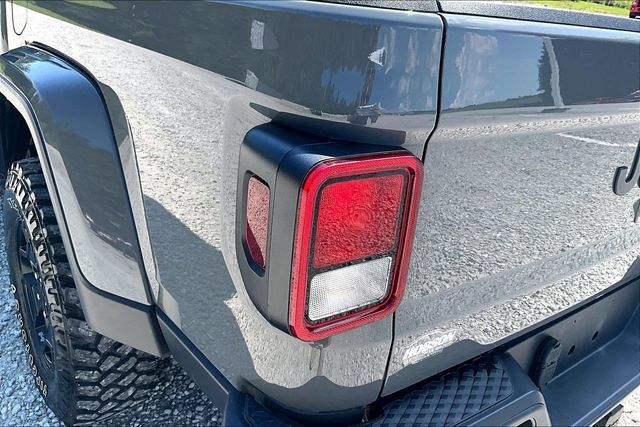 Used 2021 Jeep Gladiator Sport AWD/4WD image 27