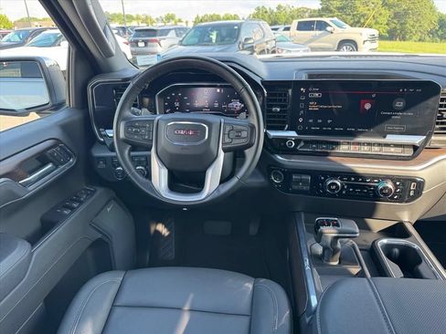 Used 2025 GMC Sierra 1500 SLT w/ SLT Premium Plus Package AWD/4WD image 13