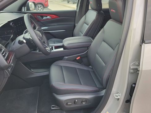 New 2026 Chevrolet Traverse Z71 image 15