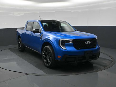 New 2026 Ford Maverick Lariat w/ Black Appearance Package AWD/4WD image 2