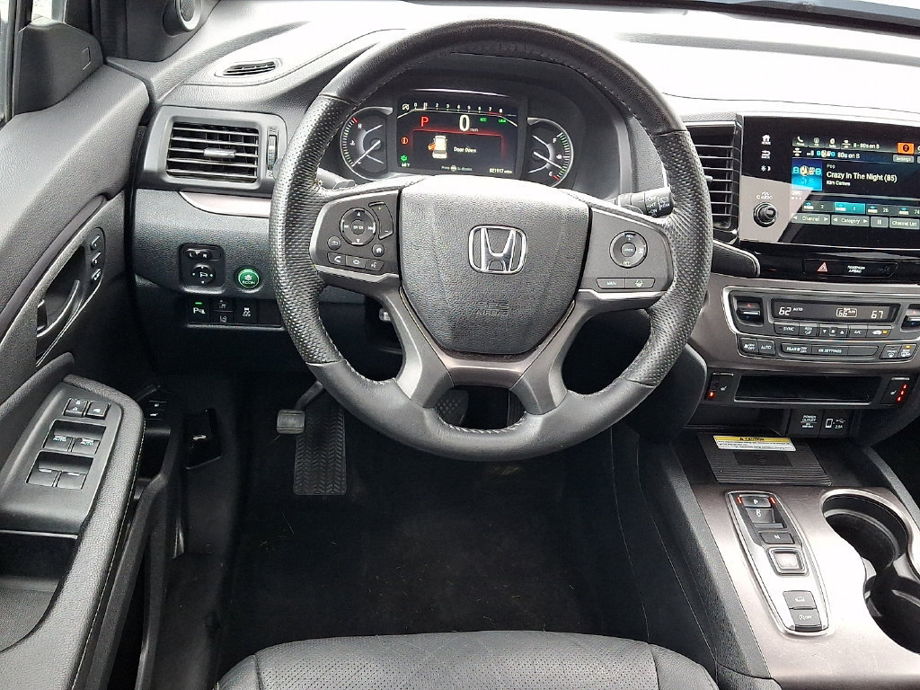 Used 2023 Honda Passport EX-L image 2
