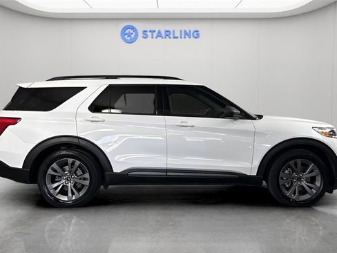 Used 2021 Ford Explorer XLT w/ Equipment Group 202A image 11