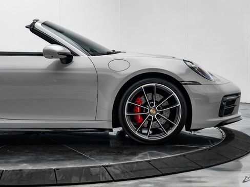 Used 2022 Porsche 911 Targa 4S AWD/4WD image 27