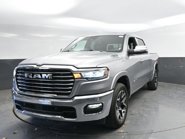 Used 2026 RAM 1500 Laramie AWD/4WD image 7