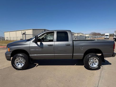 Used 2004 Dodge Ram 2500 Truck SLT w/ Trailer Tow Group image 9