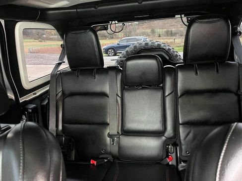 Used 2019 Jeep Wrangler Unlimited Rubicon image 66