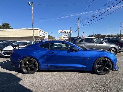 Used 2016 Chevrolet Camaro SS image 4