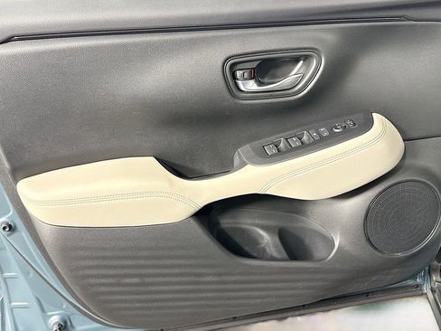 Certified 2023 Honda HR-V LX image 34