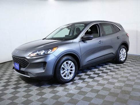 Certified 2022 Ford Escape SE w/ Cold Weather Package image 5