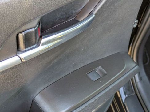 Used 2022 Toyota Camry SE image 30