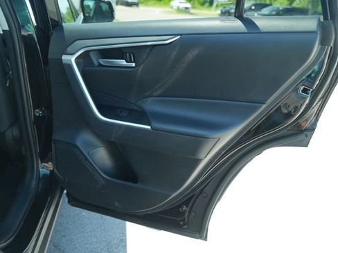 Used 2024 Toyota RAV4 XLE FWD image 23