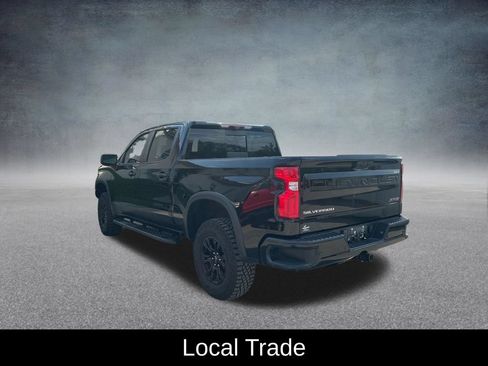 Used 2022 Chevrolet Silverado 1500 ZR2 w/ Technology Package AWD/4WD image 4