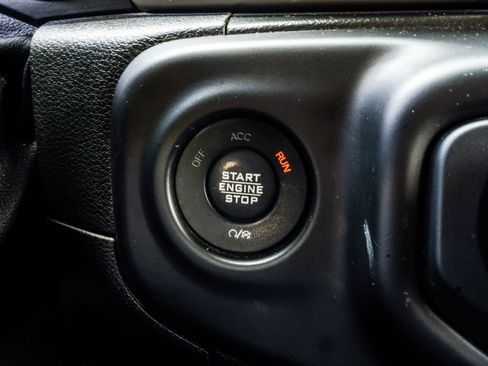 Used 2018 Jeep Wrangler Unlimited Sport S AWD/4WD image 25