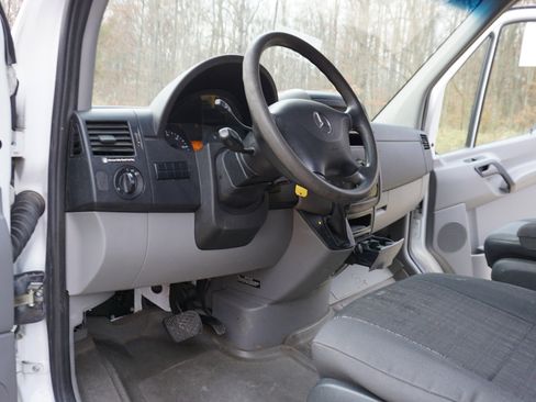 Used 2012 Mercedes-Benz Sprinter 2500 image 15