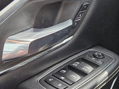 Used 2019 RAM 1500 Laramie w/ Sport Appearance Package AWD/4WD image 19