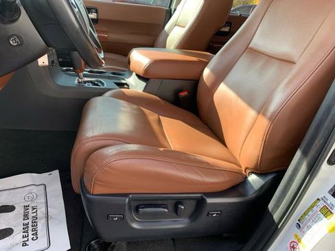 Used 2019 Toyota Sequoia Platinum image 13