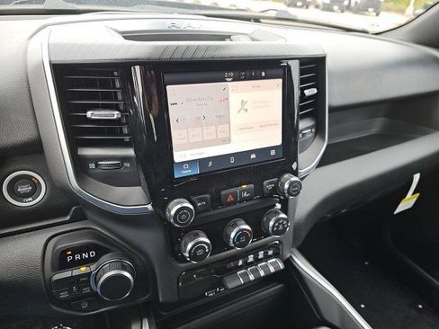 New 2026 RAM 1500 Express AWD/4WD image 21