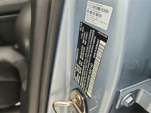 Used 2024 Porsche Macan w/ Premium Plus Package image 61