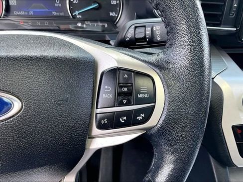 Used 2021 Ford Explorer XLT w/ Equipment Group 202A image 11