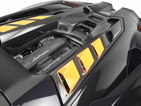 Used 2026 Lamborghini Revuelto AWD/4WD image 35