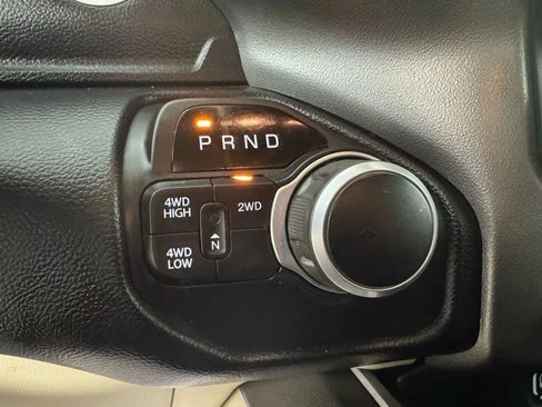 Used 2019 RAM 3500 Big Horn image 21