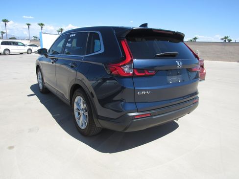 Used 2024 Honda CR-V EX-L image 4