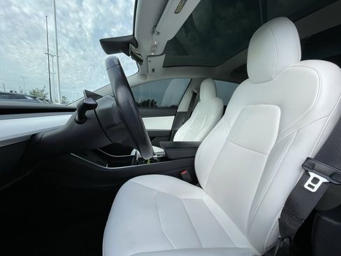 Used 2019 Tesla Model 3 Long Range image 22
