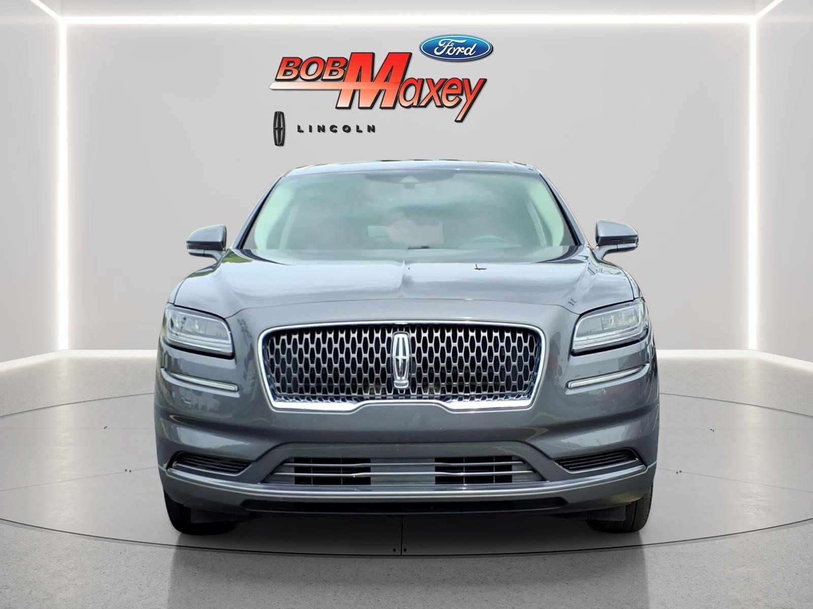 Used 2023 Lincoln Nautilus Reserve w/ Monochromatic Package AWD/4WD image 2