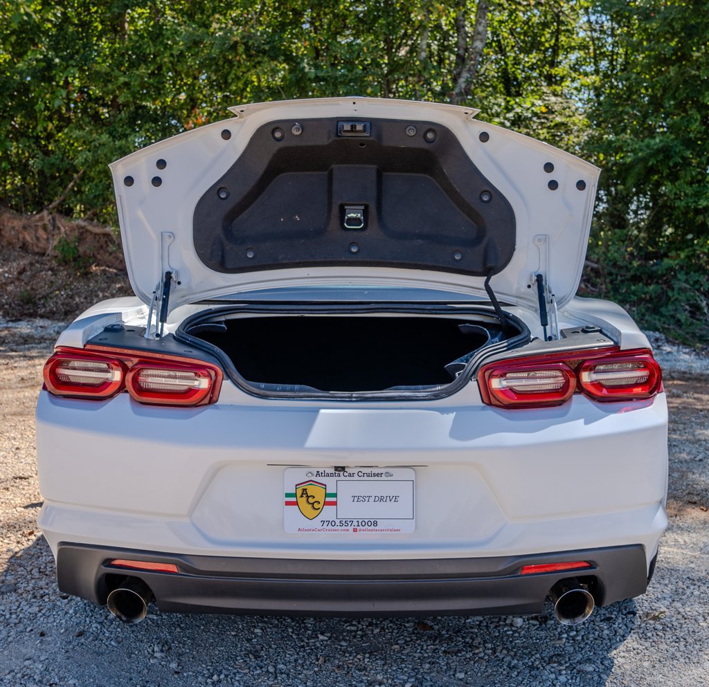 Used 2023 Chevrolet Camaro LT RWD image 9