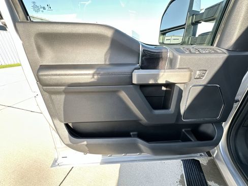 Used 2022 Ford F350 Platinum AWD/4WD image 23