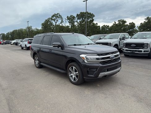 Used 2024 Ford Expedition Max XLT AWD/4WD image 4