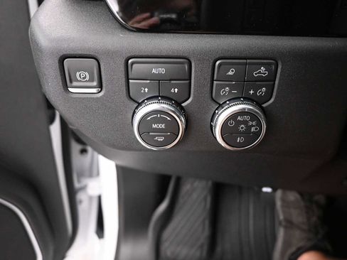 New 2026 GMC Sierra 1500 Elevation w/ Elevation Premium Package image 17