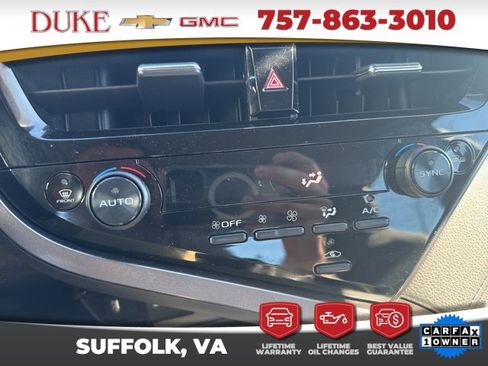 Used 2023 Toyota Camry SE image 9