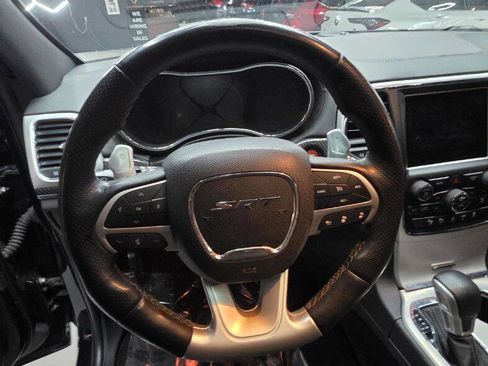 Used 2018 Jeep Grand Cherokee SRT image 27