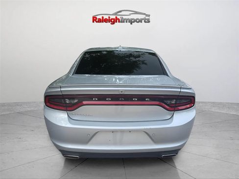 Used 2020 Dodge Charger SXT w/ Plus Group RWD image 4