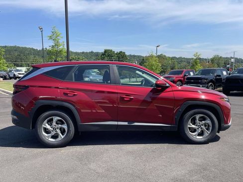 Certified 2024 Hyundai Tucson SE FWD image 3