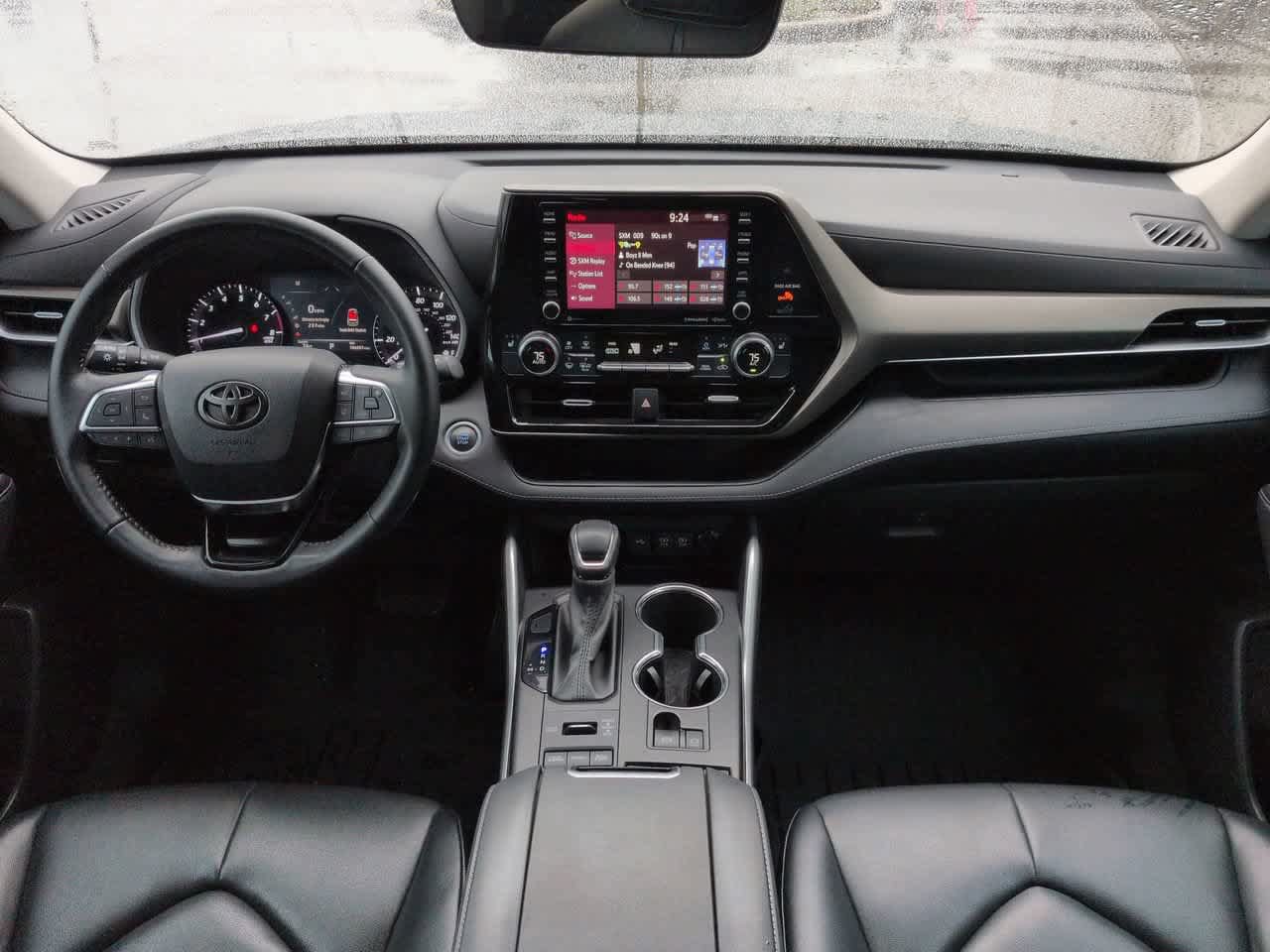 Certified 2021 Toyota Highlander XLE AWD/4WD image 15