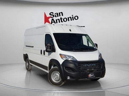 New 2026 RAM ProMaster 2500 w/ Convenience Group FWD image 1