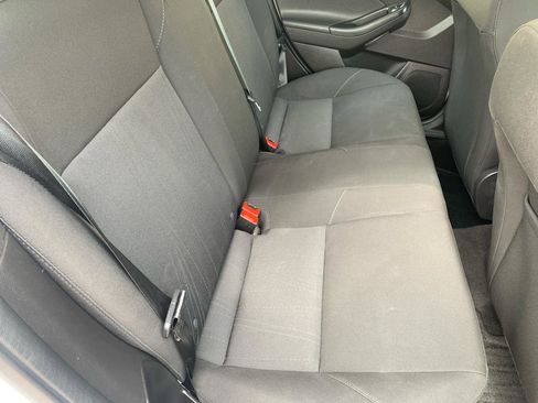 Used 2018 Ford Focus SE FWD image 16