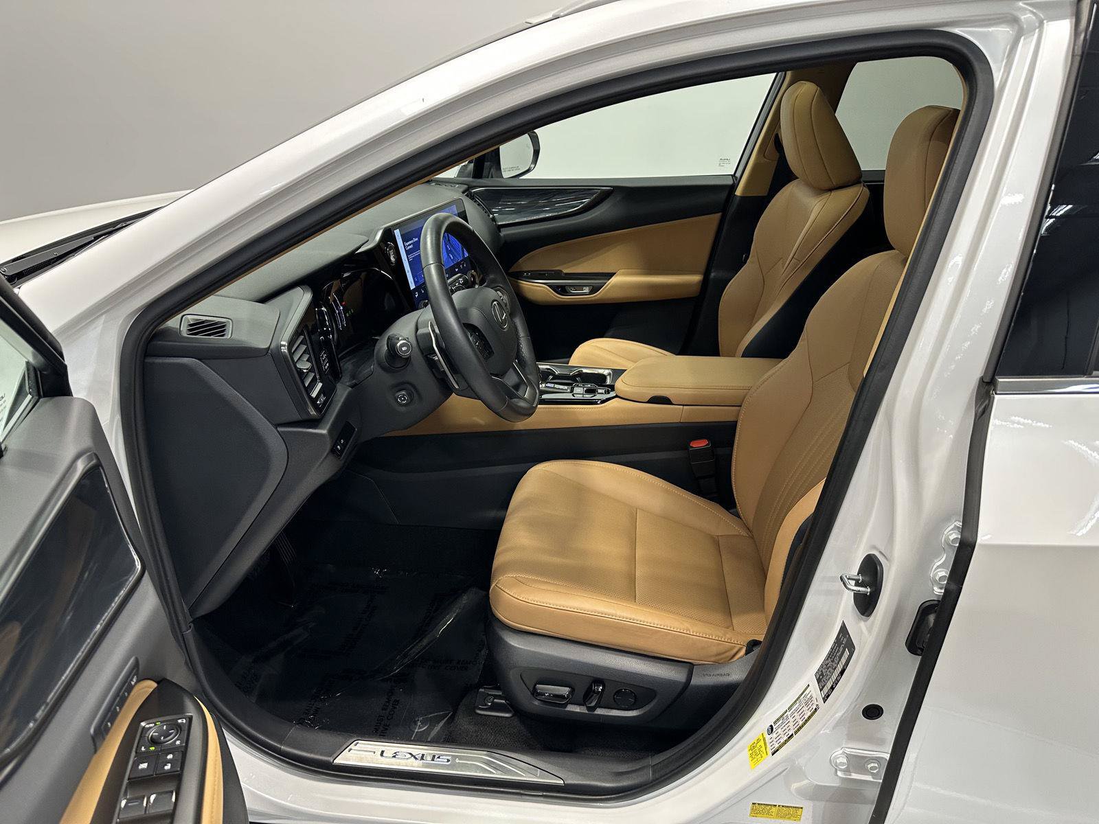 Used 2024 Lexus NX 350 AWD image 14