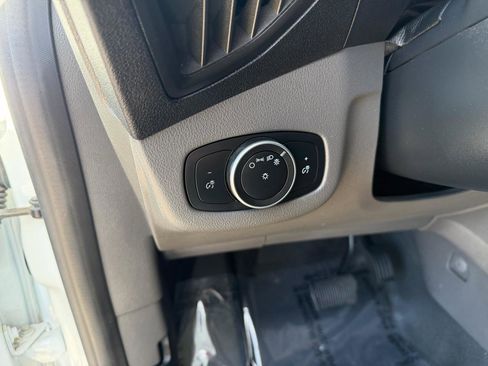 Used 2022 Ford Transit Connect XL image 14