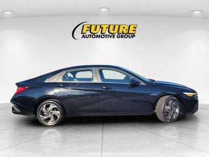 Used 2025 Hyundai Elantra SEL